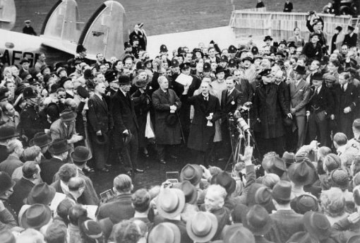 Zkusme si dosadit m&iacute;sto roku 2014 rok 1938 a předvečer Mnichovsk&eacute; krize.